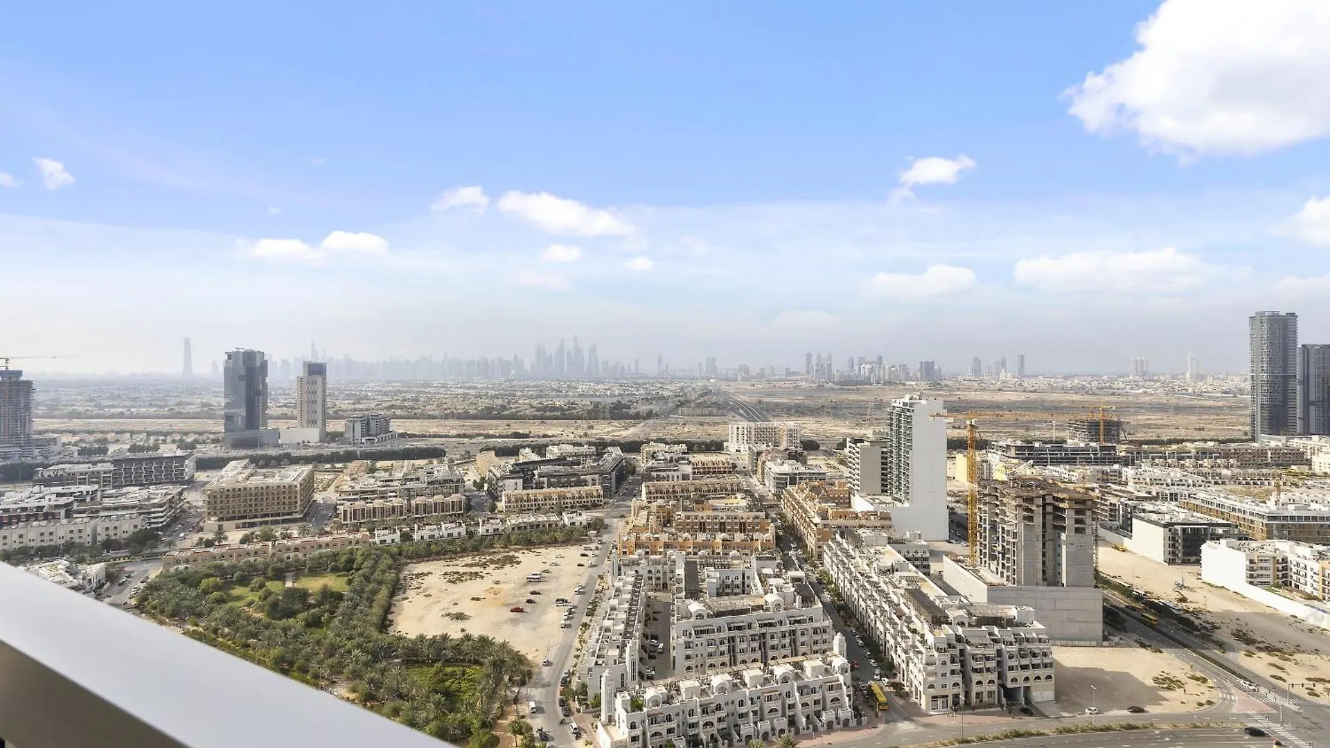 Apartment Vayk - Bright 4 Bd Penthouse With Spacious Terrace Dubai United Arab Emirates