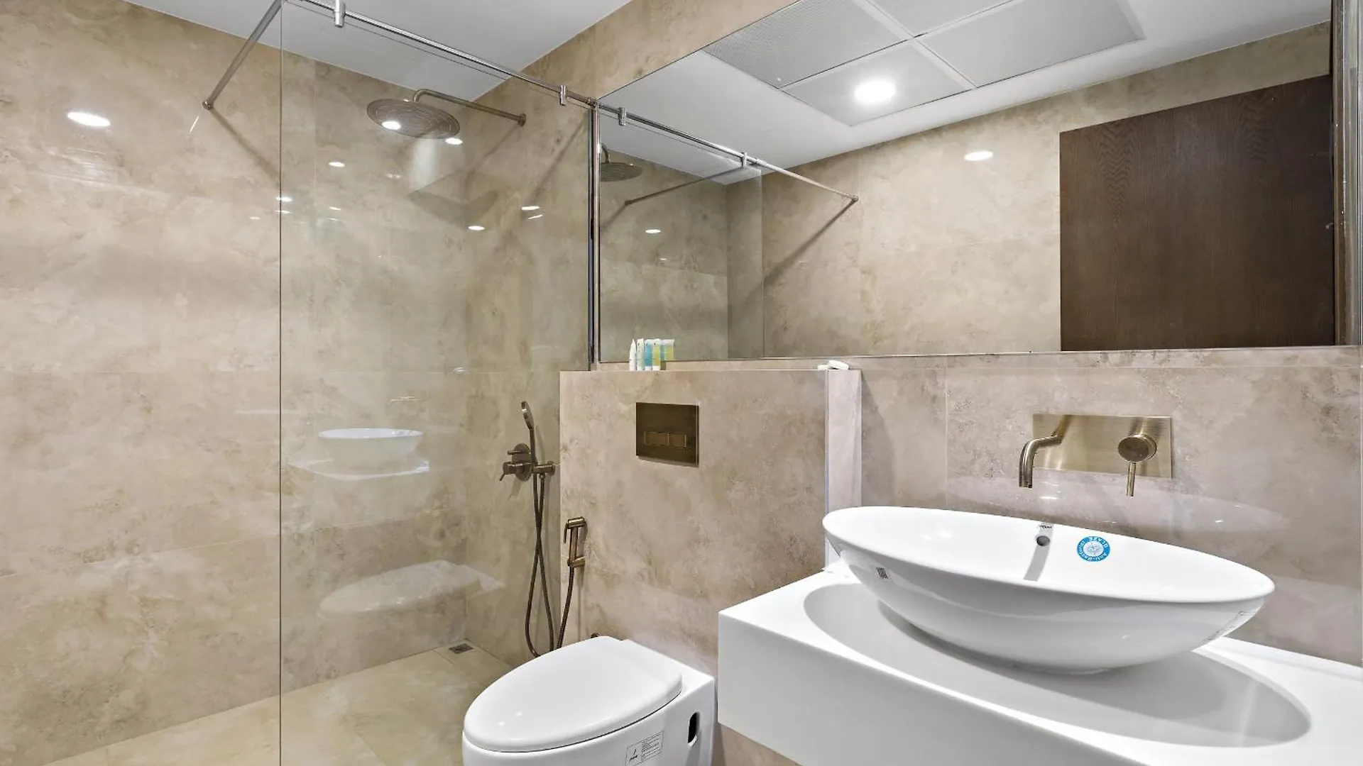 Vayk - Bright 4 Bd Penthouse With Spacious Terrace Dubai Apartment