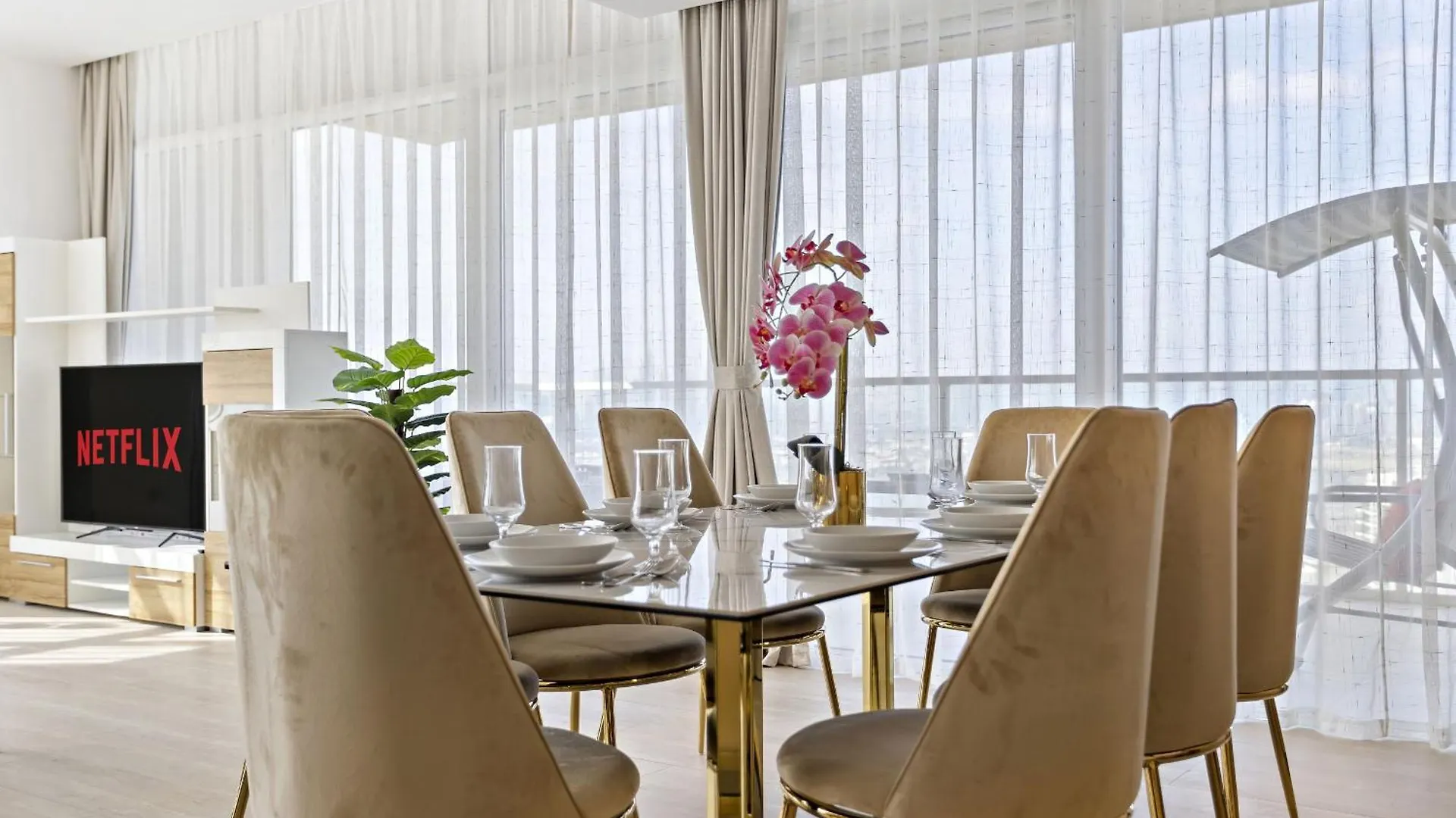 Vayk - Bright 4 Bd Penthouse With Spacious Terrace Dubai 0*,  United Arab Emirates